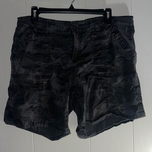 Men's Black Camouflage Shorts by Supplies, Size 12, 31W